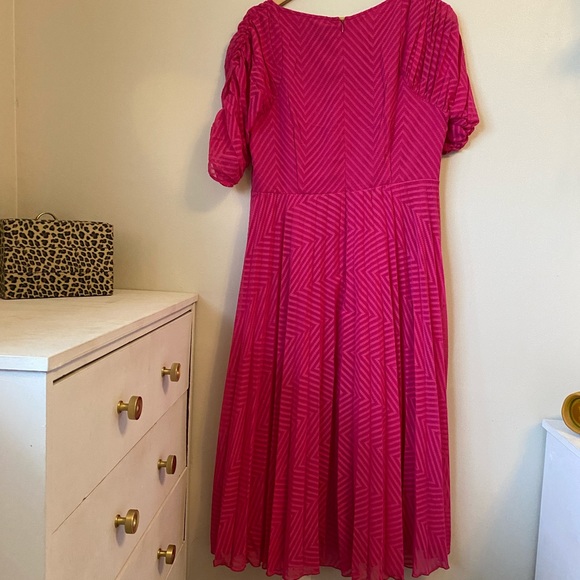 NWT ASOS Design pink midi dress - Picture 5 of 9